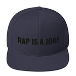 SNAPBACK HAT BLACK FONT
